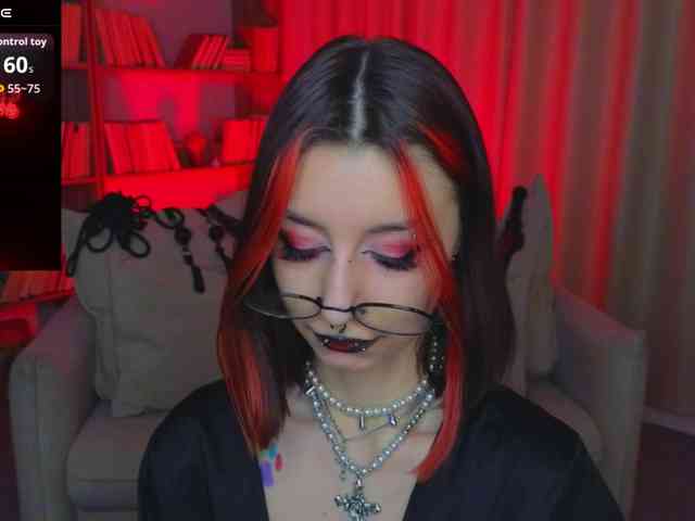 MistressMarcelline webcam