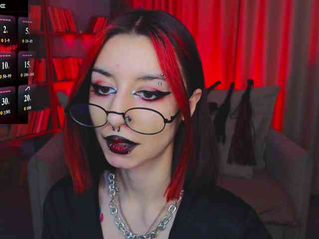 MistressMarcelline webcam