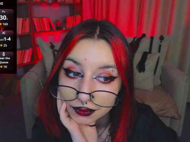 MistressMarcelline webcam