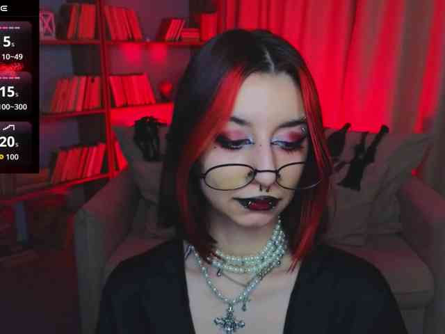 MistressMarcelline webcam