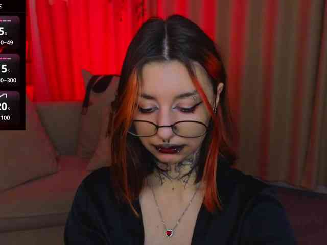 MistressMarcelline webcam