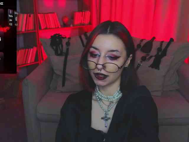 MistressMarcelline webcam