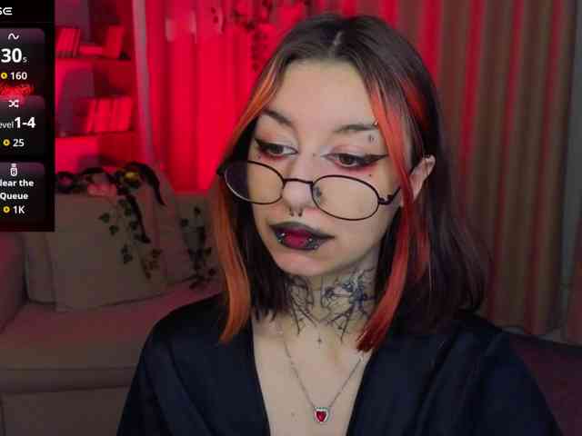 MistressMarcelline webcam