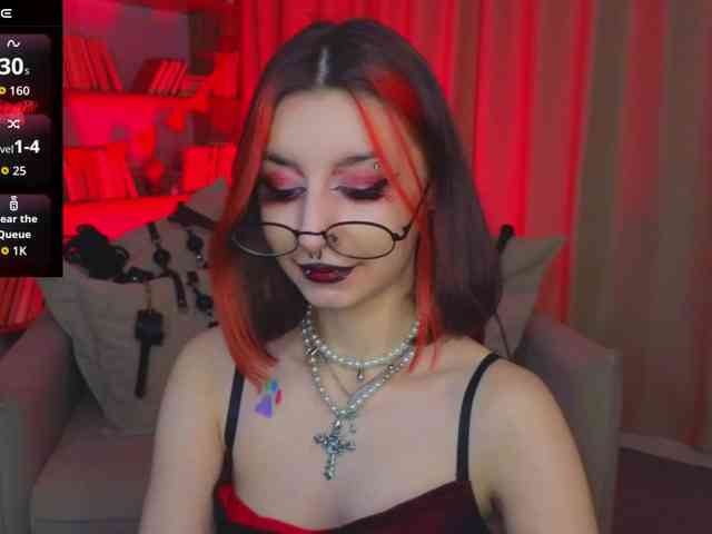 MistressMarcelline webcam