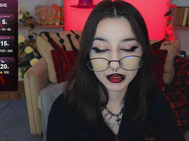 MistressMarcelline webcam