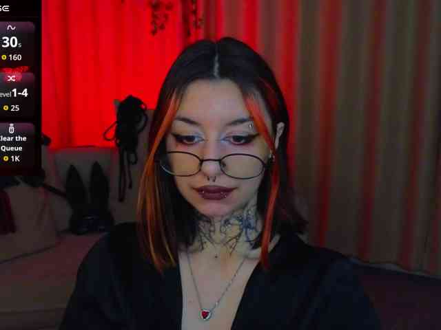 MistressMarcelline webcam