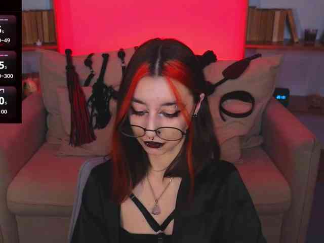 MistressMarcelline webcam