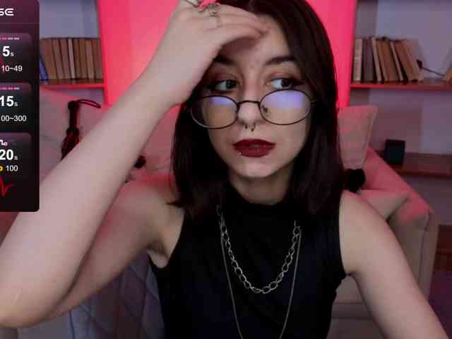 MistressMarcelline webcam