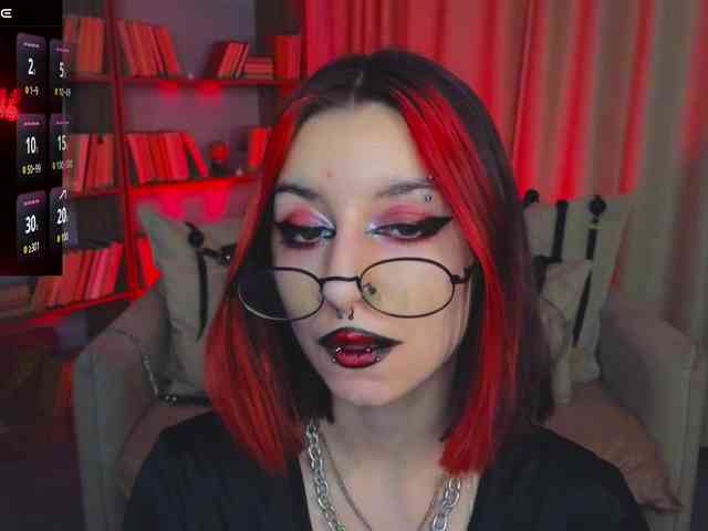 MistressMarcelline webcam