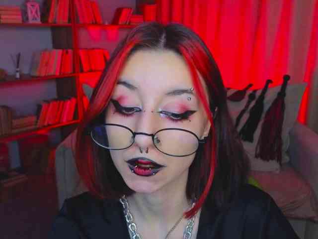 MistressMarcelline webcam