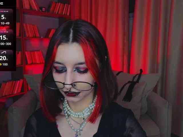MistressMarcelline webcam