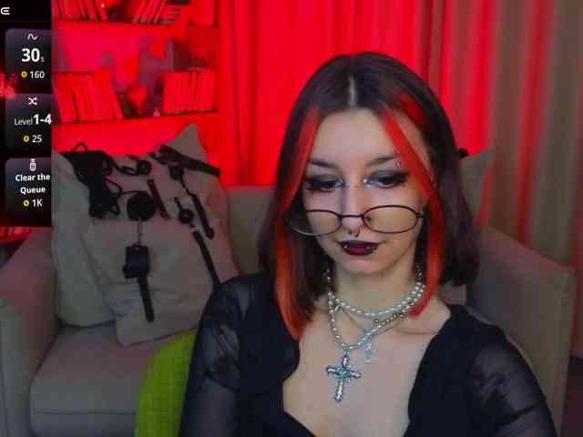 MistressMarcelline webcam