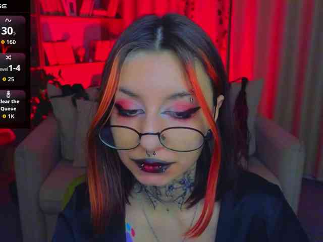 MistressMarcelline webcam
