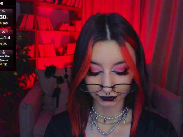 MistressMarcelline webcam