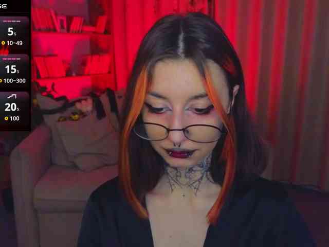 MistressMarcelline webcam