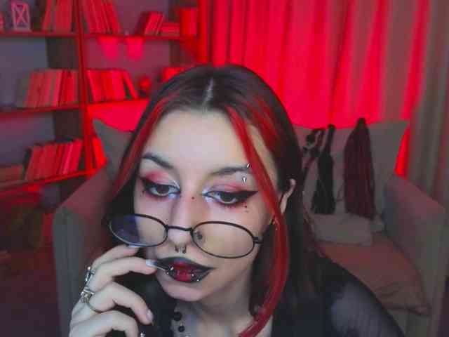 MistressMarcelline webcam