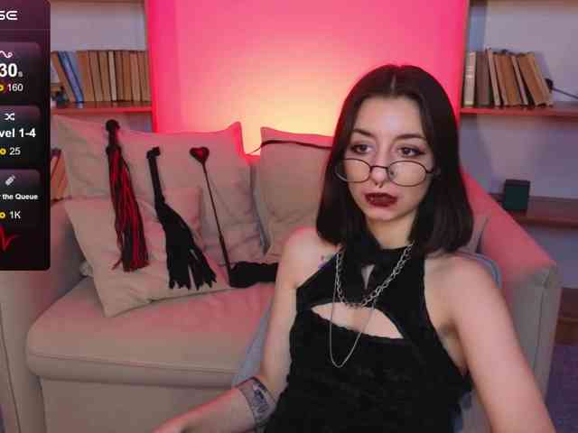 MistressMarcelline webcam