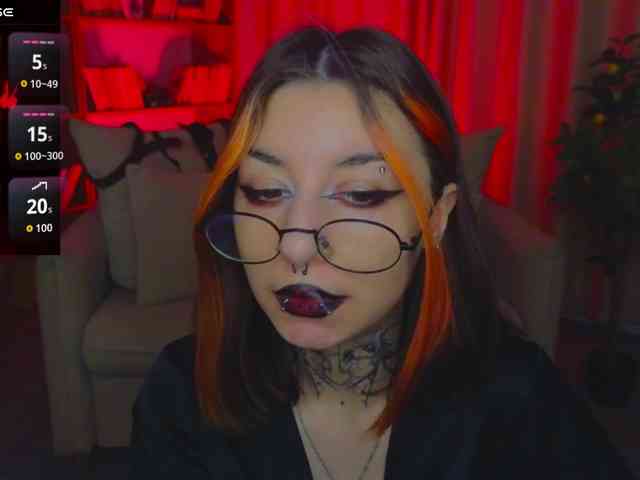 MistressMarcelline webcam