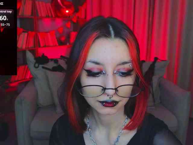 MistressMarcelline webcam