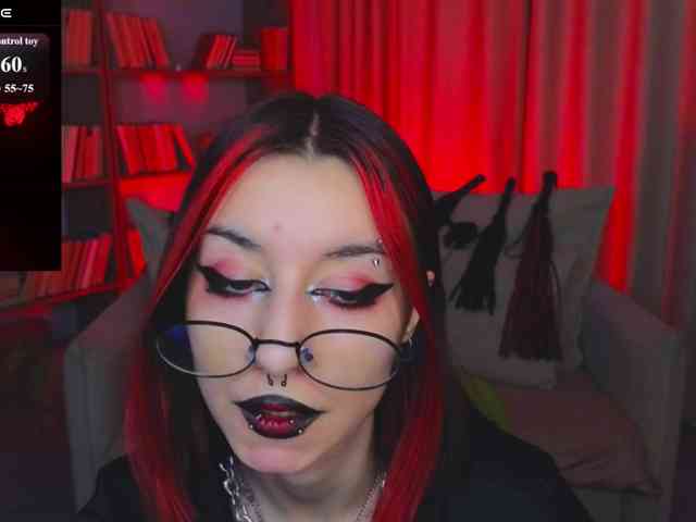 MistressMarcelline webcam