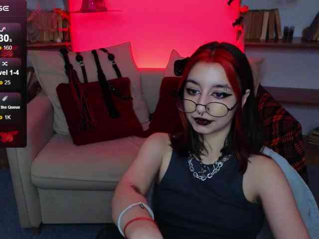 MistressMarcelline webcam