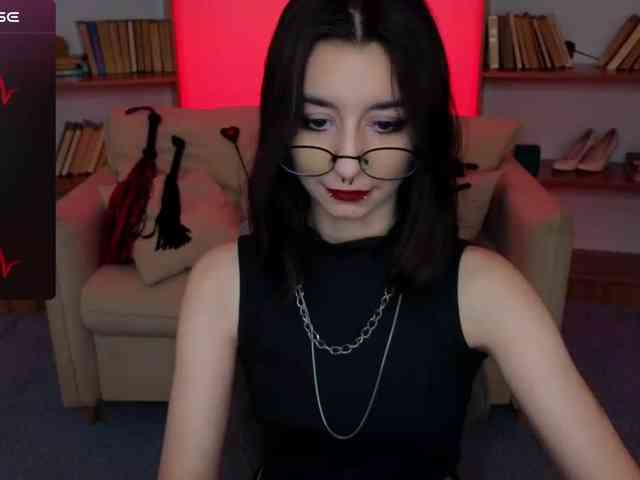 MistressMarcelline webcam