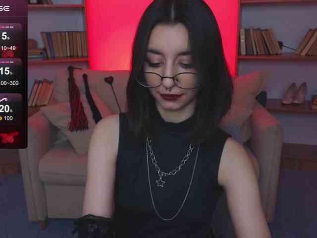 MistressMarcelline webcam