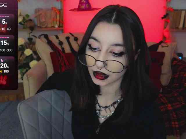 MistressMarcelline webcam