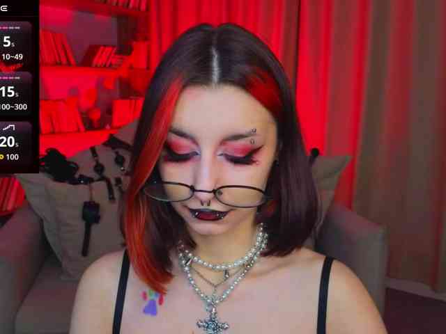 MistressMarcelline webcam