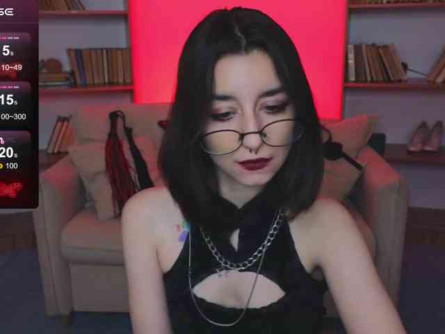 MistressMarcelline webcam