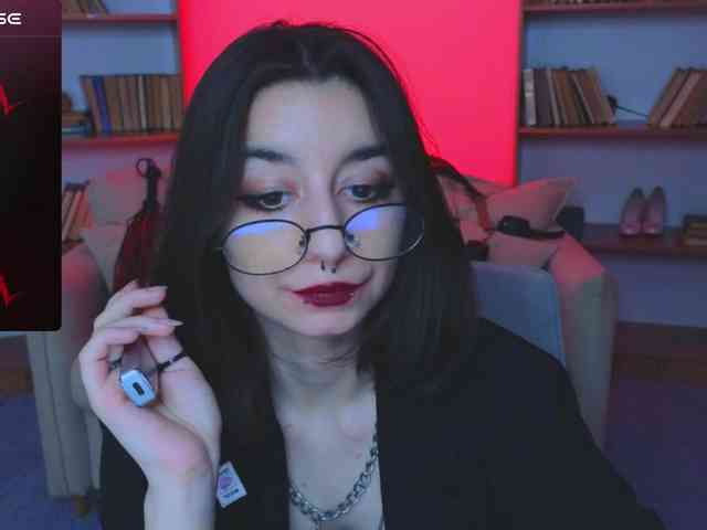 MistressMarcelline webcam