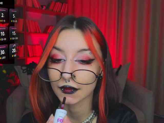 MistressMarcelline webcam