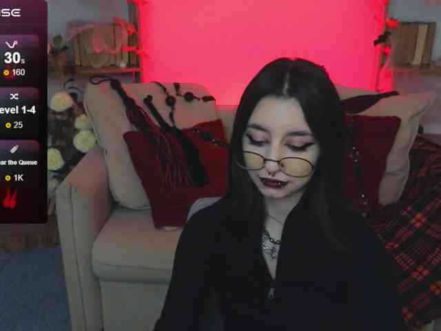 MistressMarcelline webcam