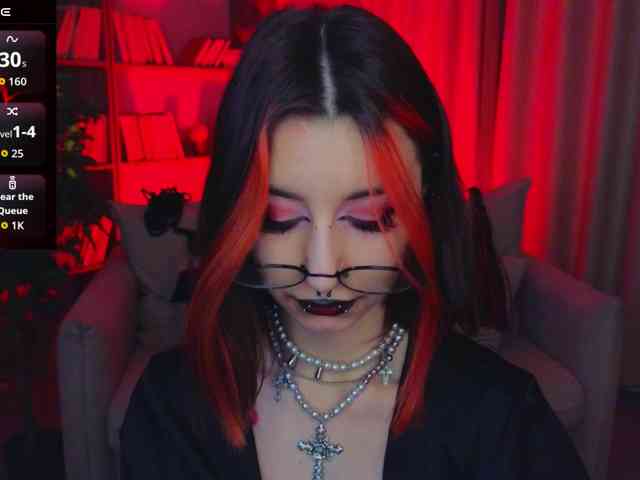 MistressMarcelline webcam