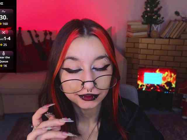 MistressMarcelline webcam