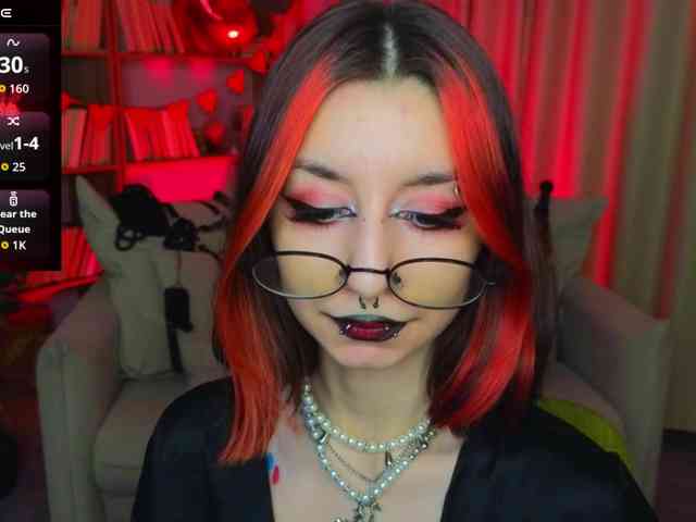 MistressMarcelline webcam