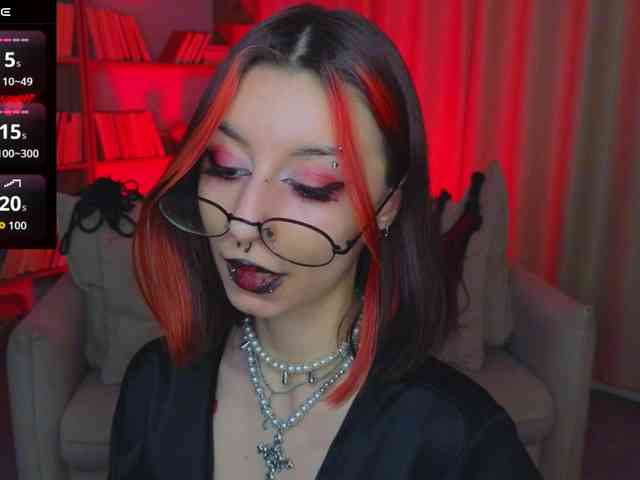 MistressMarcelline webcam