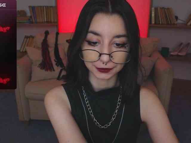 MistressMarcelline webcam