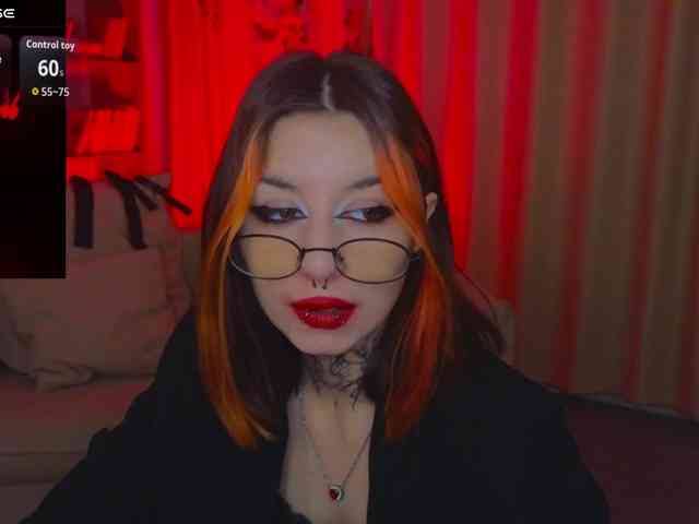 MistressMarcelline webcam