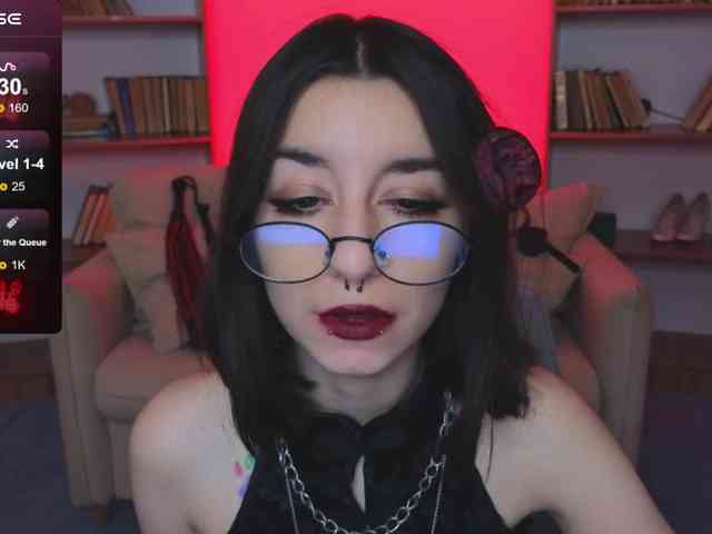 MistressMarcelline webcam