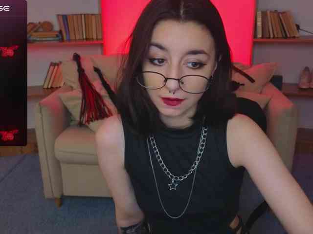 MistressMarcelline webcam