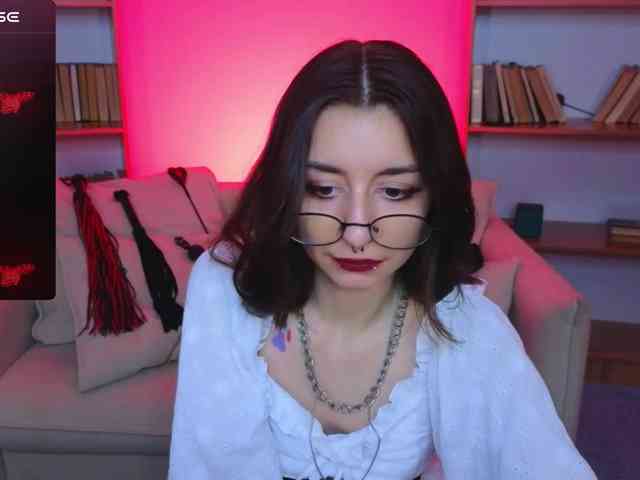 MistressMarcelline webcam