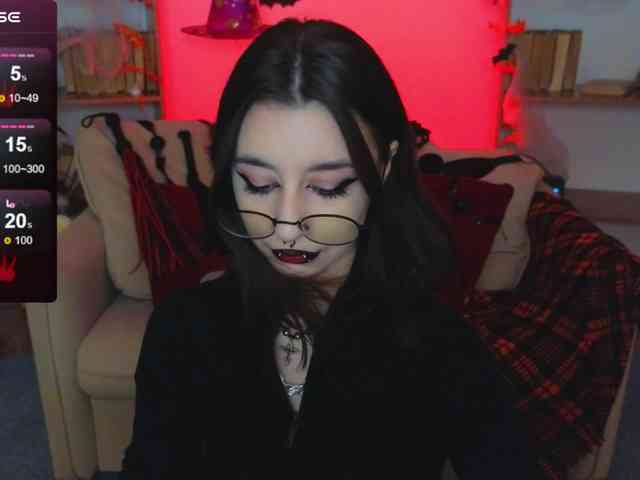 MistressMarcelline webcam