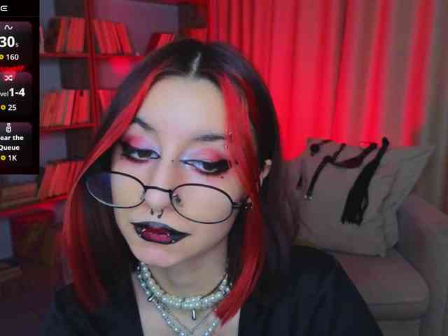 MistressMarcelline webcam