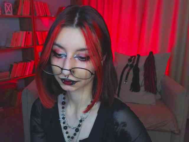 MistressMarcelline webcam