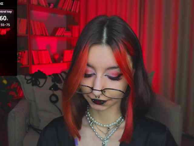 MistressMarcelline webcam