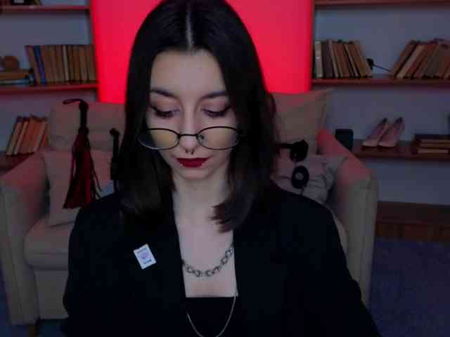 MistressMarcelline webcam