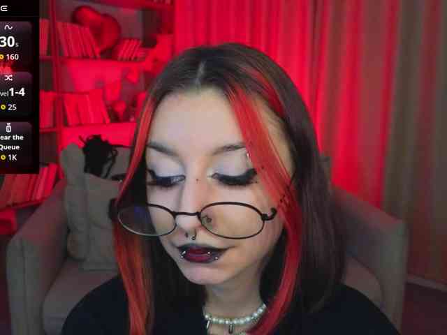 MistressMarcelline webcam