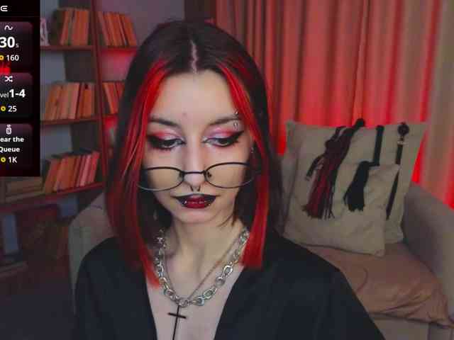 MistressMarcelline webcam