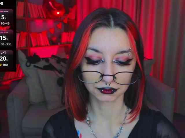 MistressMarcelline webcam